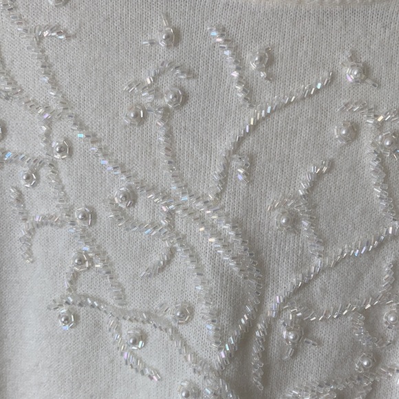 Dress barn white bedazzled Beaded embellished snow mock neck elegant sweater m - Picture 7 of 17